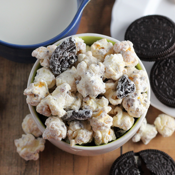 Cookies and Creme Popcorn